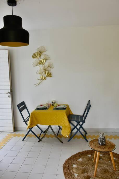 Joli Manga Soley Studio Dans Tres Belle Residence Saint-Francois  Eksteriør billede