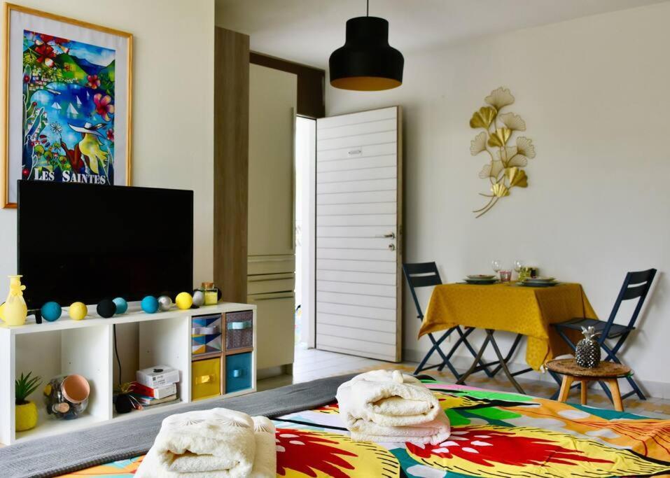 Joli Manga Soley Studio Dans Tres Belle Residence Saint-Francois  Eksteriør billede